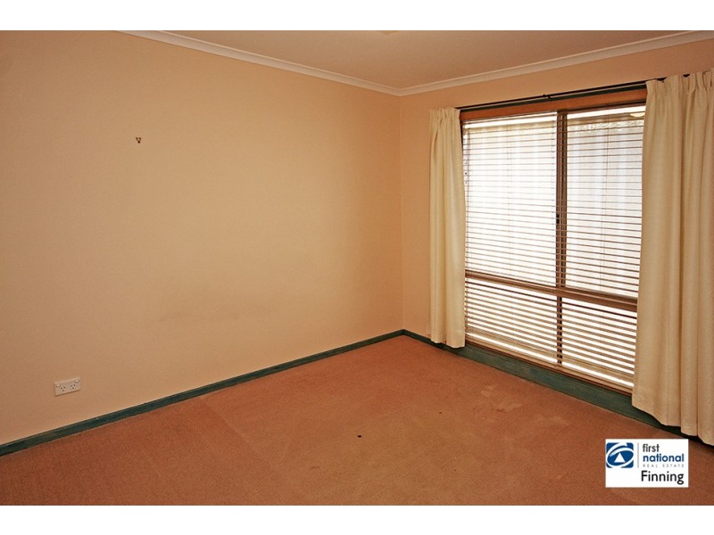 2 Dior Crt, Cranbourne West VIC 3977
