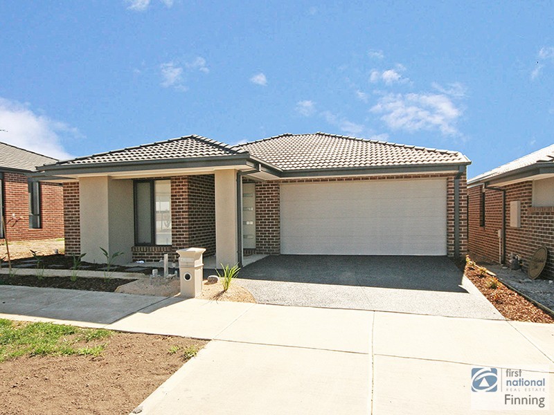 3 Chesney Circuit, Clyde VIC 3978