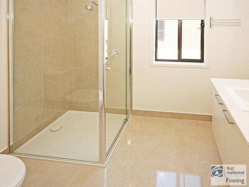 3 Chesney Circuit, Clyde VIC 3978