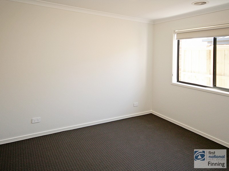 3 Chesney Circuit, Clyde VIC 3978