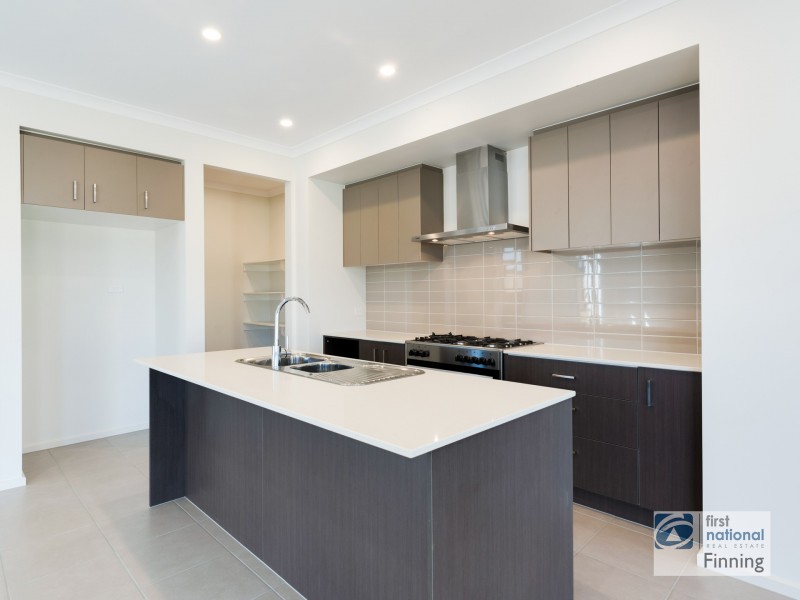 9 Pony Court, Cranbourne East VIC 3977