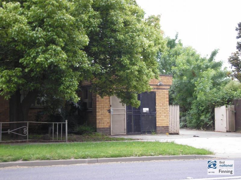 2/49 Bakewell Street, Cranbourne VIC 3977