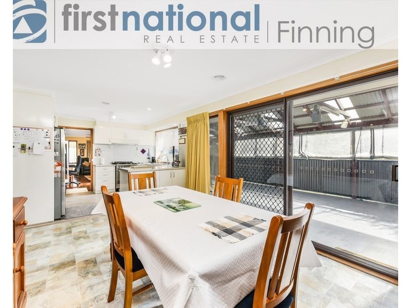 14 Chomley Street, Cranbourne VIC 3977