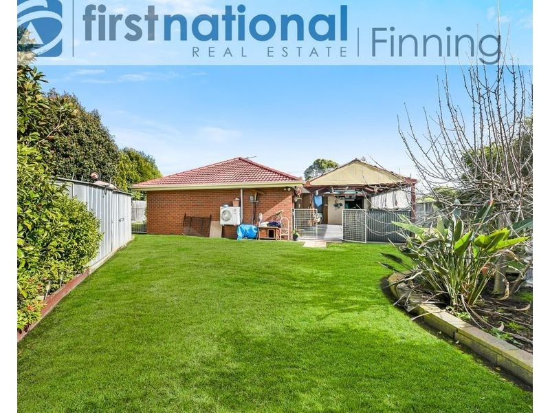 14 Chomley Street, Cranbourne VIC 3977