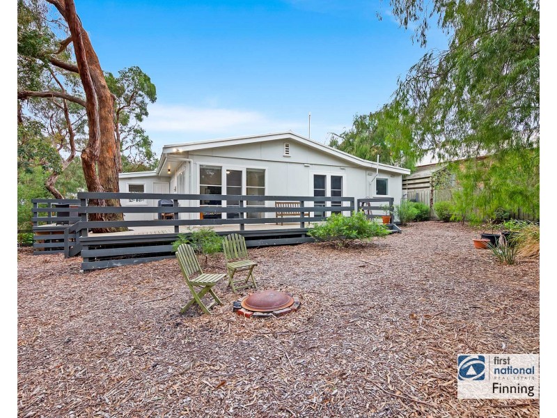 2 Edgewater, Warneet VIC 3980