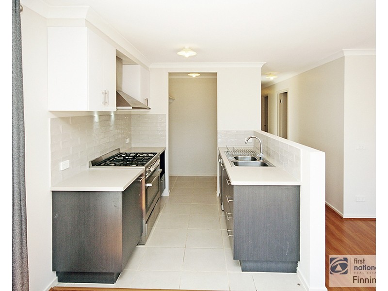 6 Trickett Street, Clyde VIC 3978