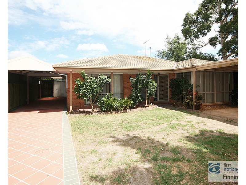 2/54 Cranbourne Drive, Cranbourne VIC 3977