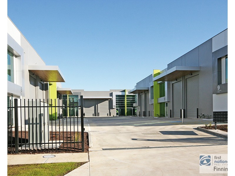15/1-22 Corporate Drive, Cranbourne VIC 3977