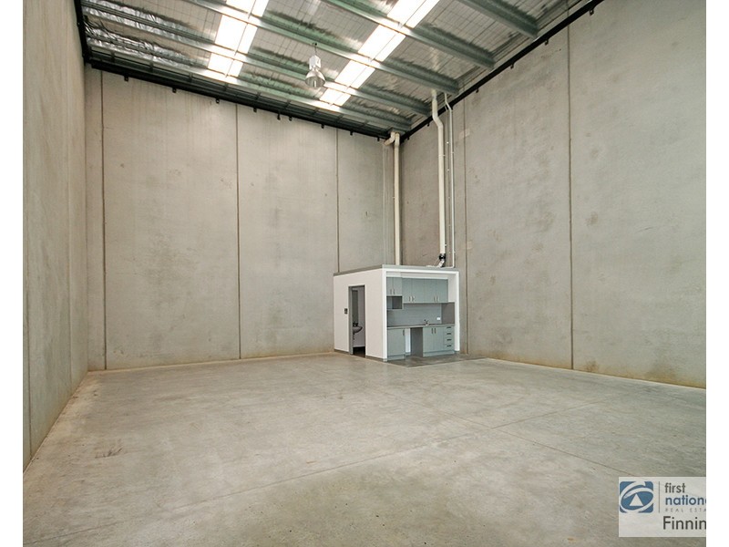 15/1-22 Corporate Drive, Cranbourne VIC 3977