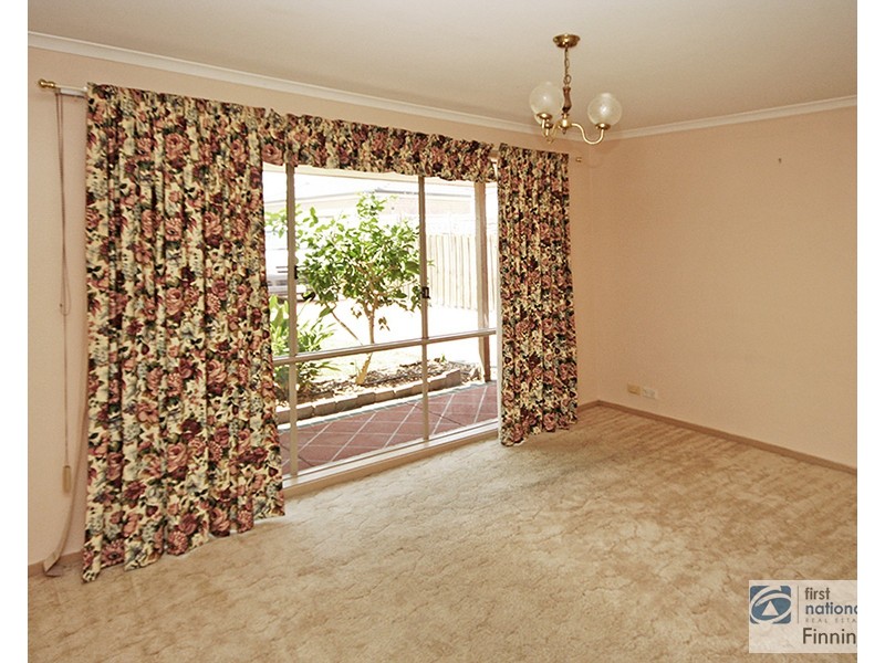 2/54 Cranbourne Drive, Cranbourne VIC 3977