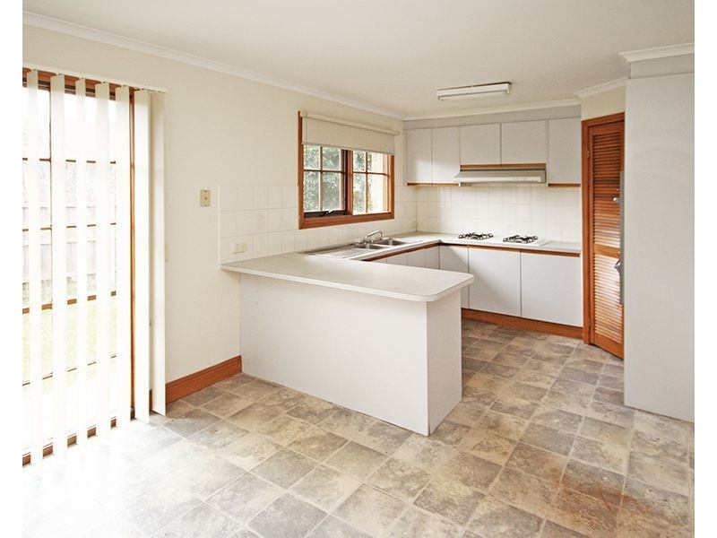 2/214 Sladen Street, Cranbourne VIC 3977