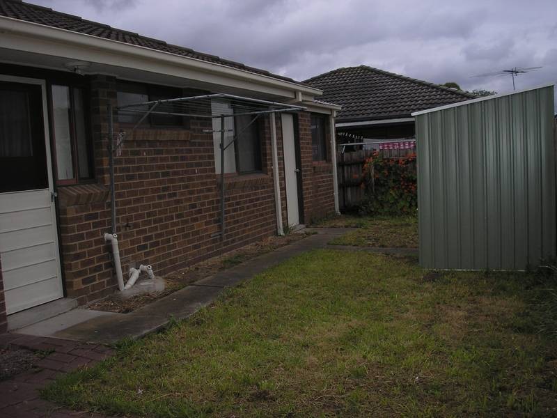 1/12 Russell Street, Cranbourne VIC 3977