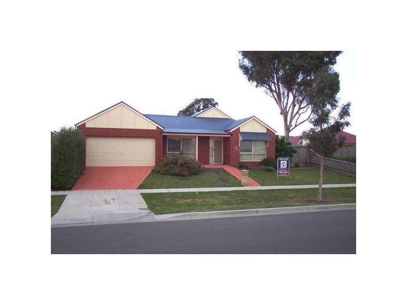 14 Franklin Parade, Lynbrook VIC 3975