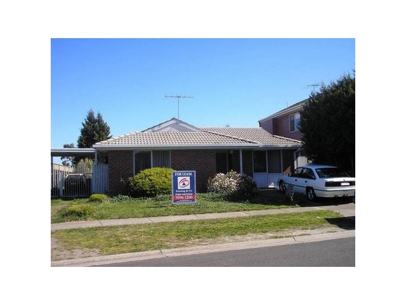 14 Denham Crescent, Cranbourne VIC 3977