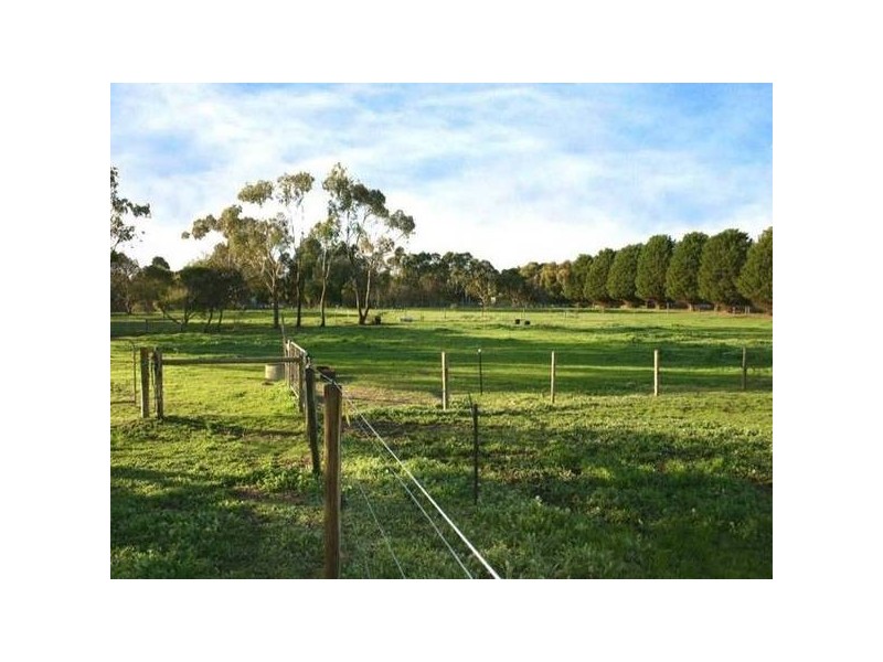 Cranbourne South VIC 3977