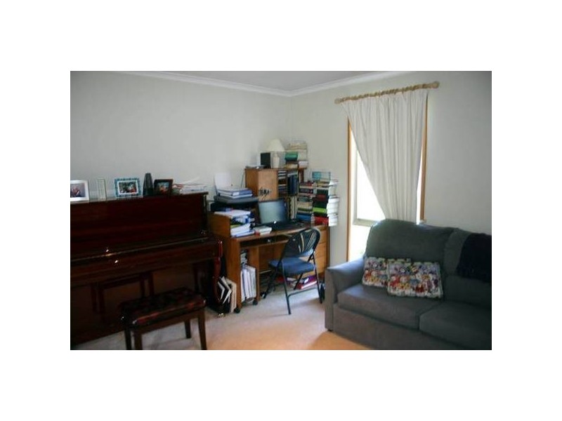 Cranbourne North VIC 3977