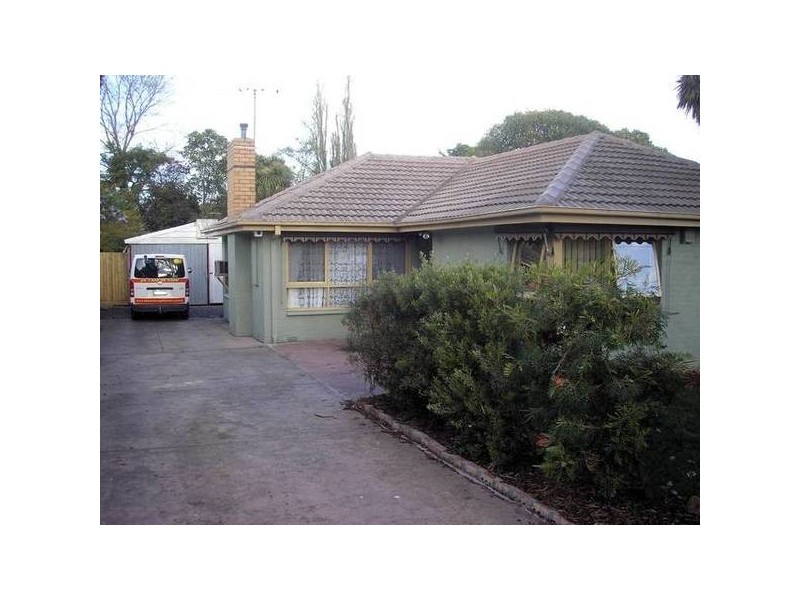 18 Taylor Street, Cranbourne VIC 3977