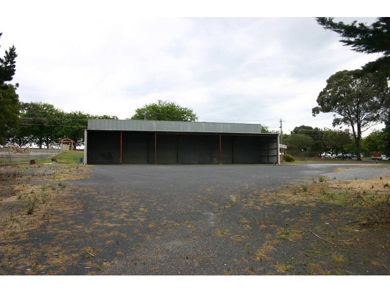 2 Codrington Street, Cranbourne VIC 3977