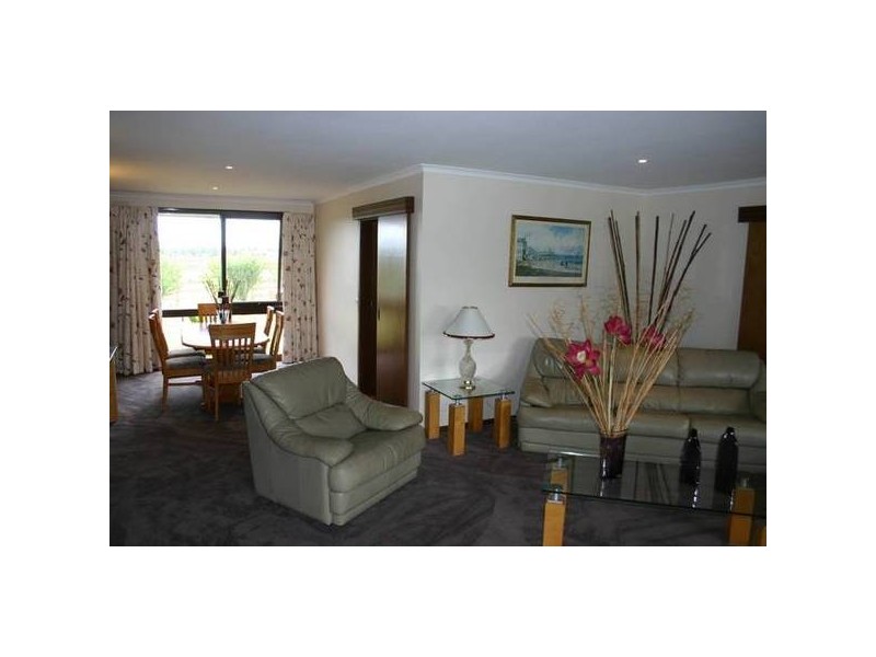 Cranbourne VIC 3977