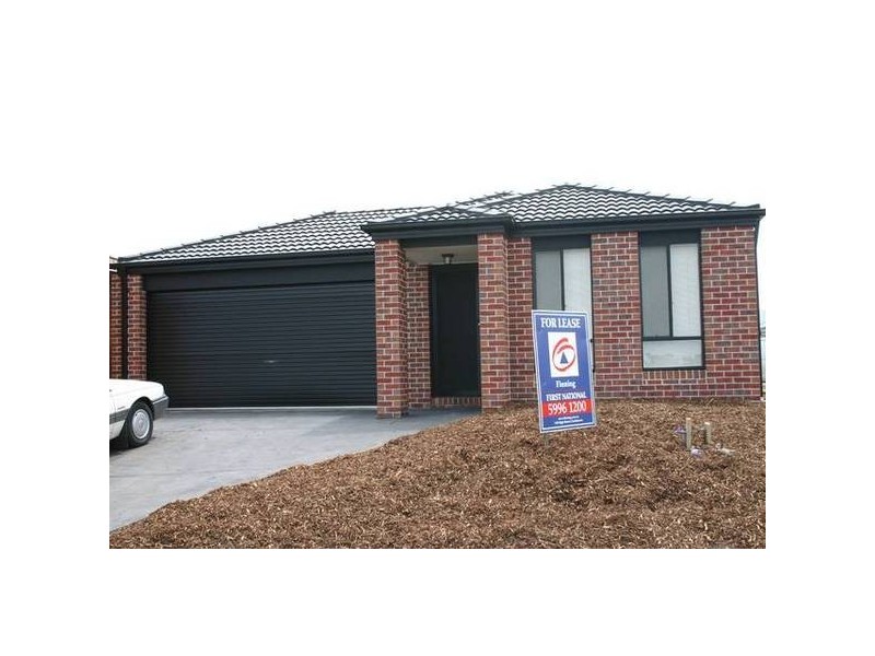 21 Archers Field Drive, Cranbourne East VIC 3977