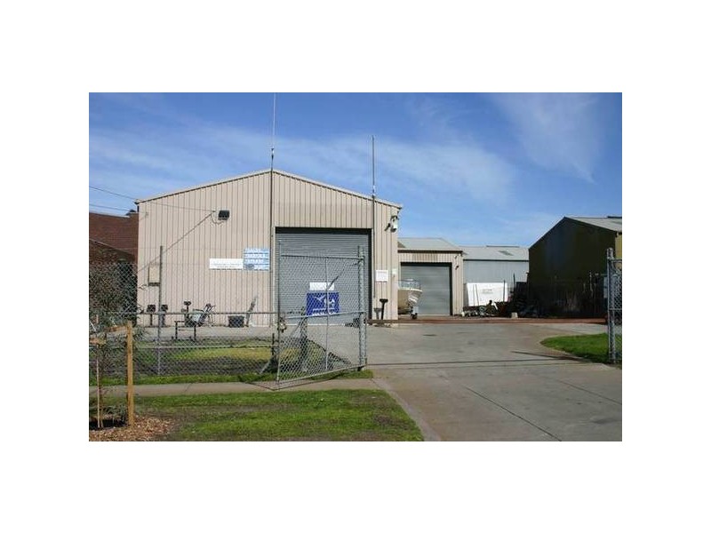 2A Bowen Street, Cranbourne VIC 3977