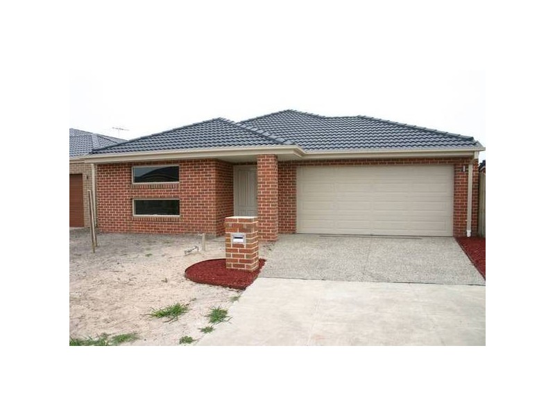 5 Matilda Court, Lynbrook VIC 3975