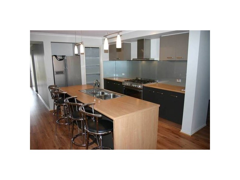 Cranbourne East VIC 3977