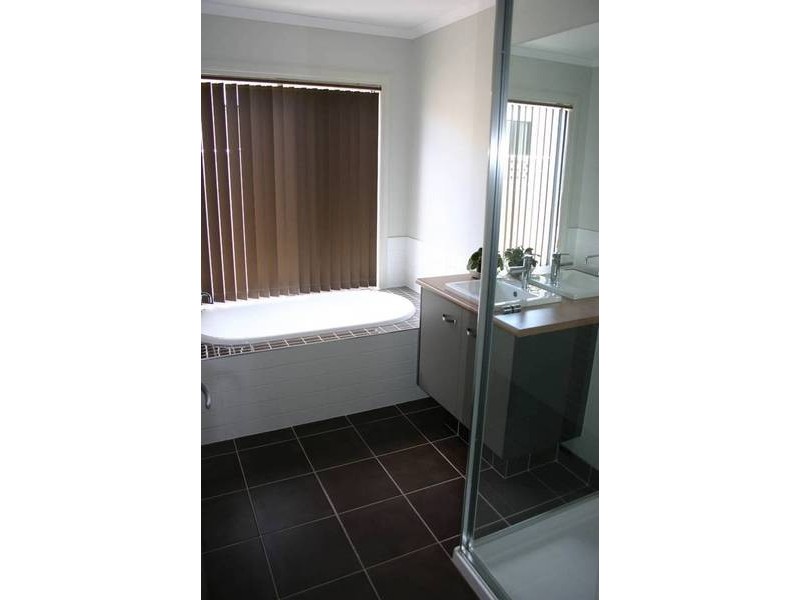 Cranbourne East VIC 3977