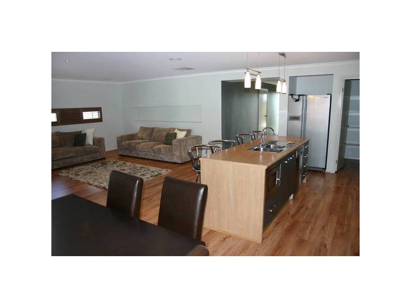 Cranbourne East VIC 3977