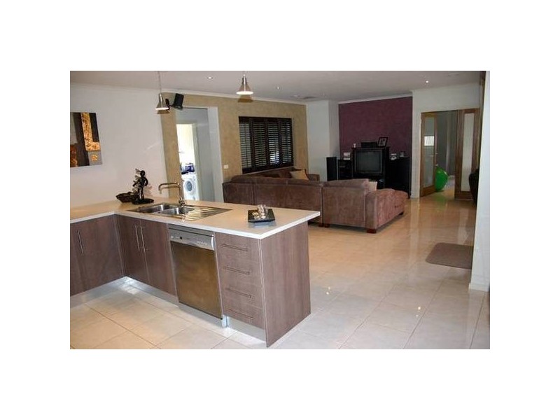 Narre Warren South VIC 3805