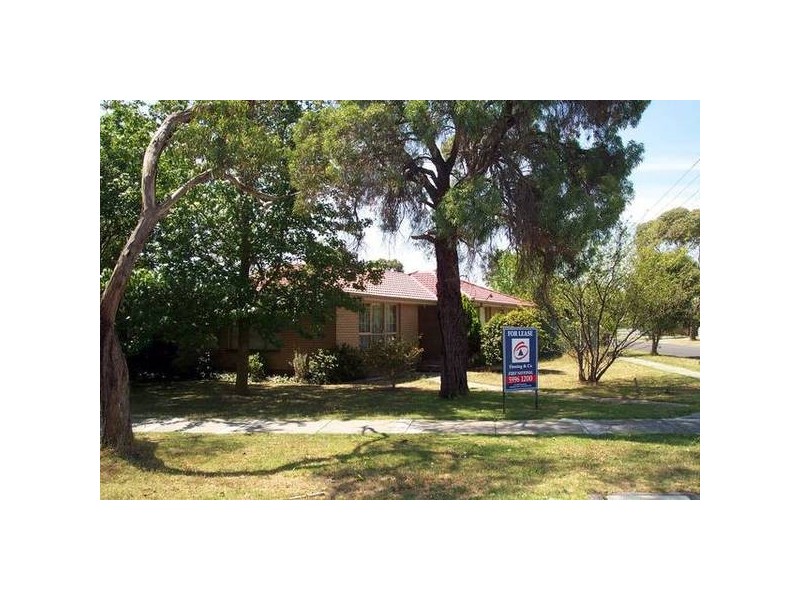 39 Cranbourne Drive, Cranbourne VIC 3977