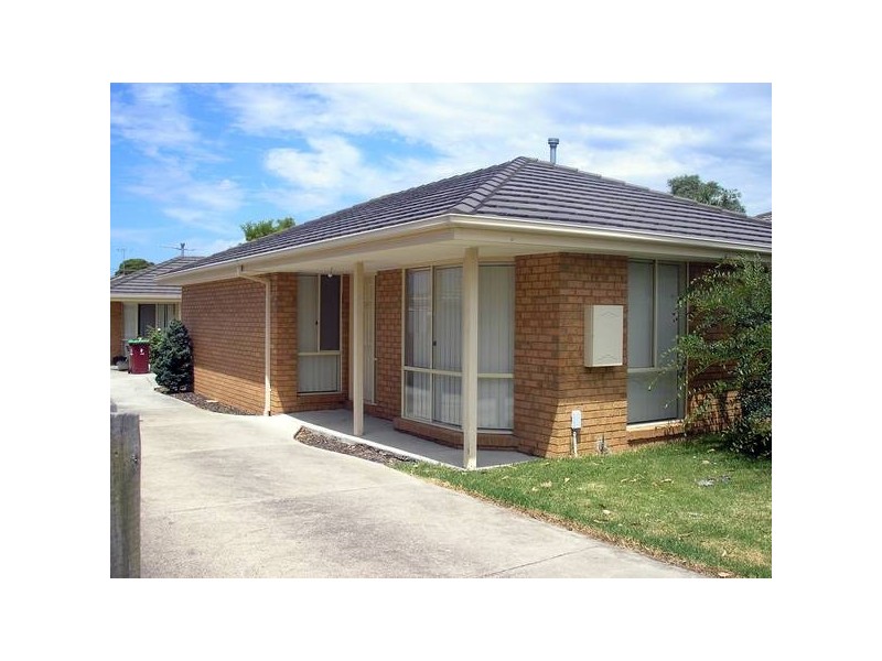1/32 Taylor Street, Cranbourne VIC 3977