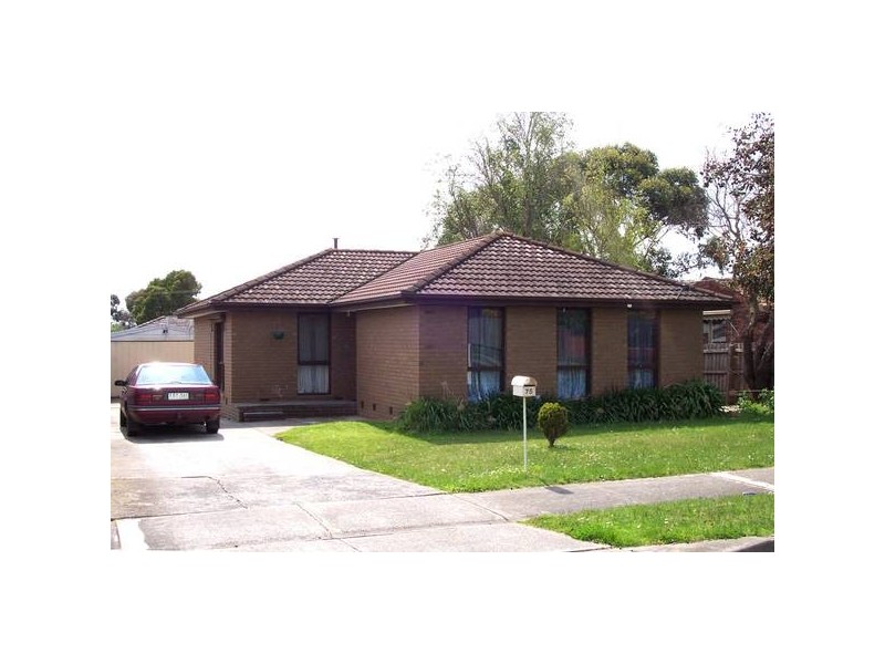 75 Circle Drive South, Cranbourne VIC 3977