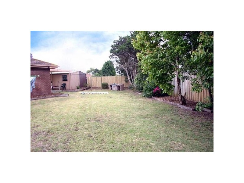 Cranbourne North VIC 3977