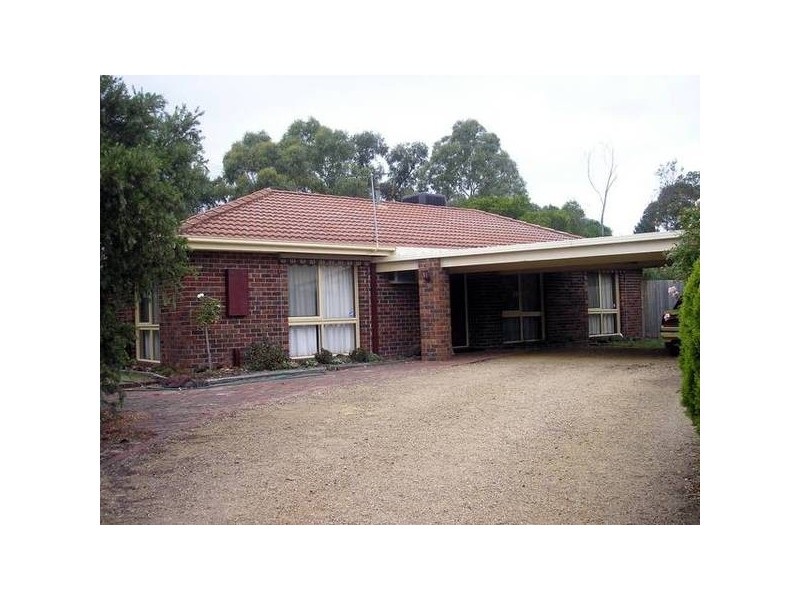175 Endeavour Drive, Cranbourne VIC 3977