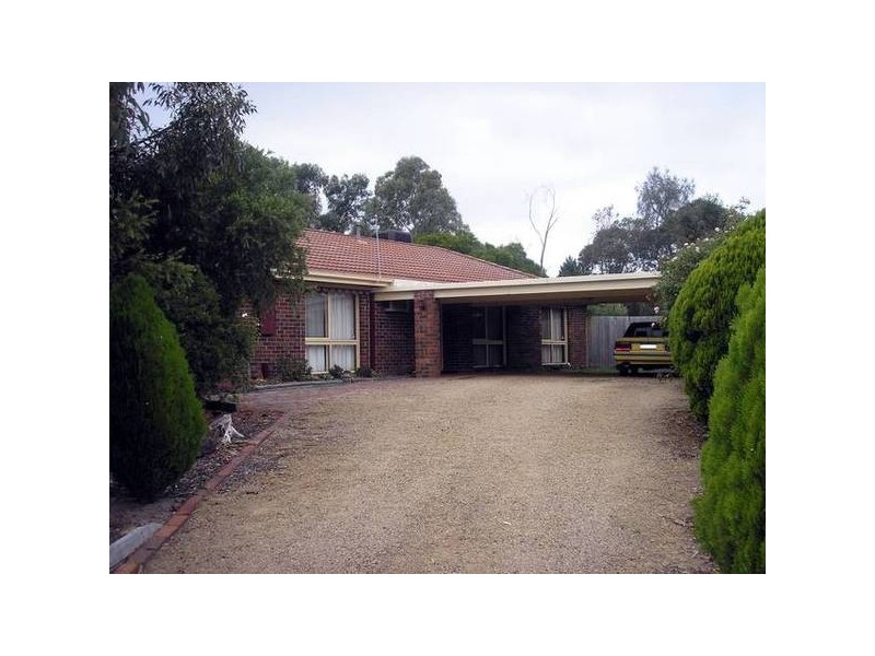 175 Endeavour Drive, Cranbourne VIC 3977