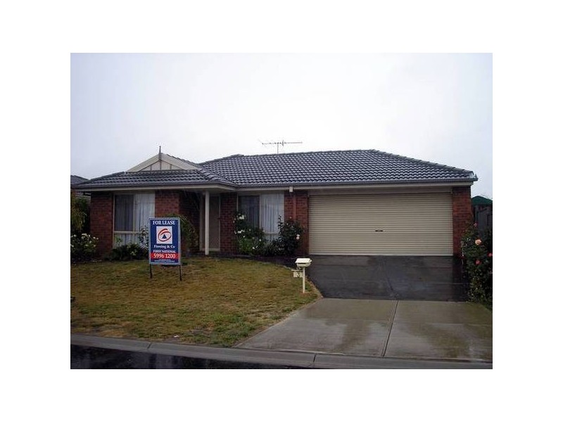 3 Otley Way, Cranbourne VIC 3977