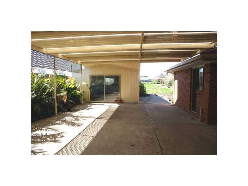 Cranbourne West VIC 3977