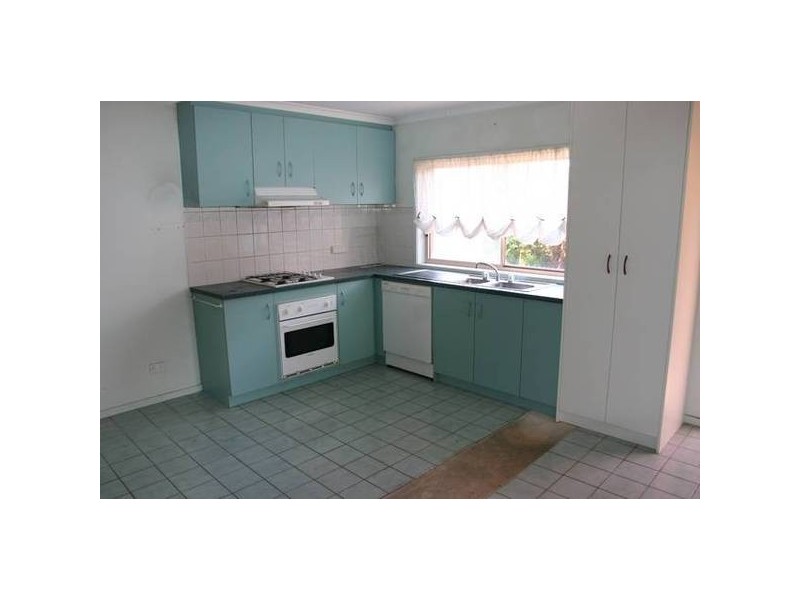 25 Pinehill Court, Cranbourne North VIC 3977