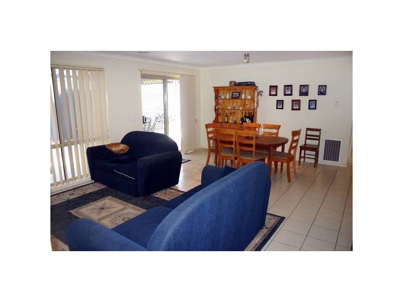Cranbourne West VIC 3977