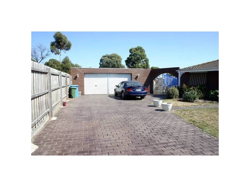 Cranbourne North VIC 3977