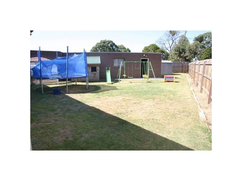 Cranbourne North VIC 3977