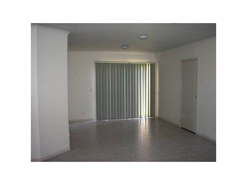 9 Briar Crest Drive, Cranbourne VIC 3977