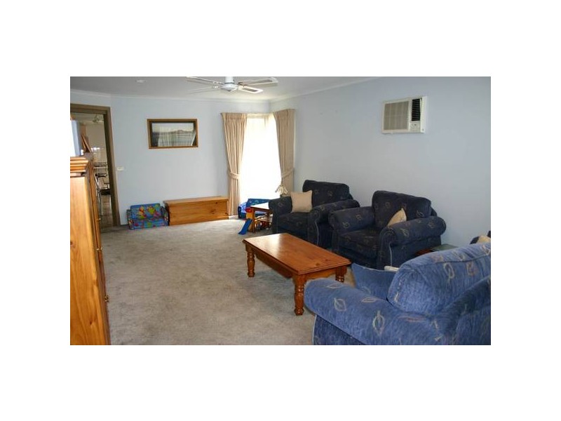 Cranbourne North VIC 3977