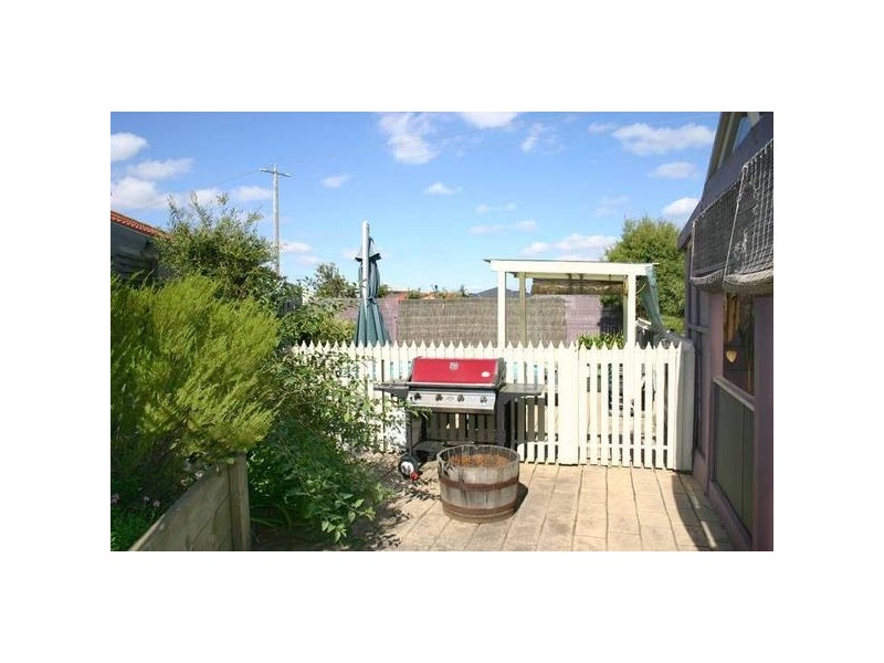 Cranbourne North VIC 3977