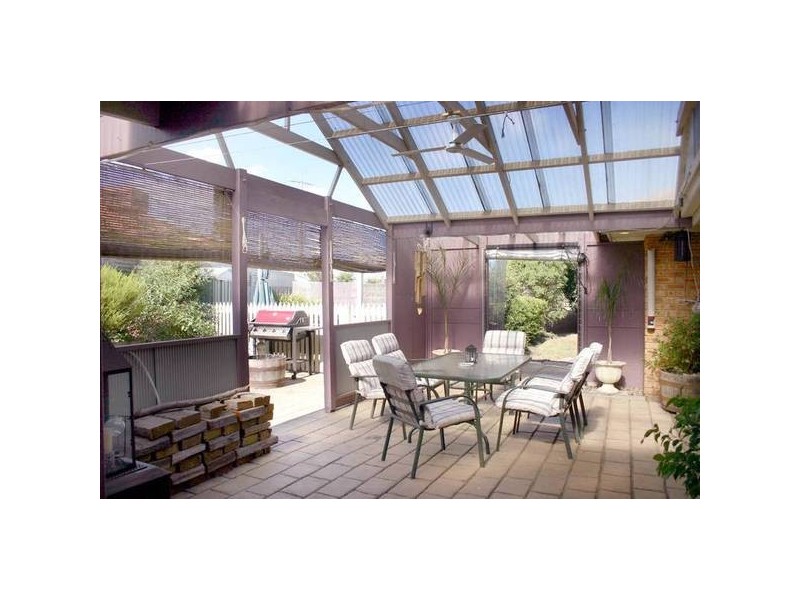 Cranbourne North VIC 3977