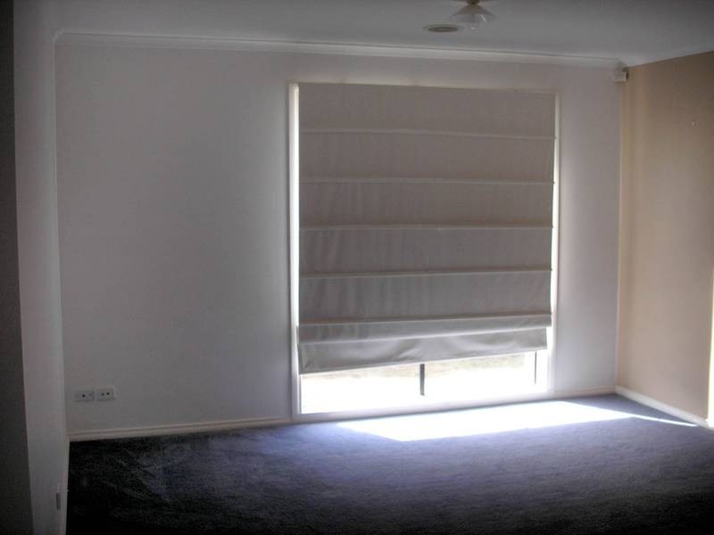 8 Parnell Court, Cranbourne VIC 3977