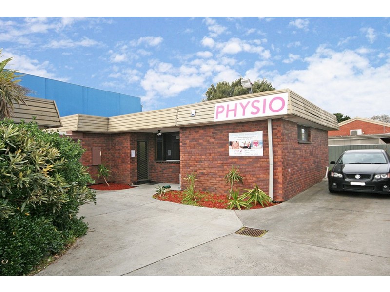 1 -2/184 South Gippsland Highway, Cranbourne VIC 3977