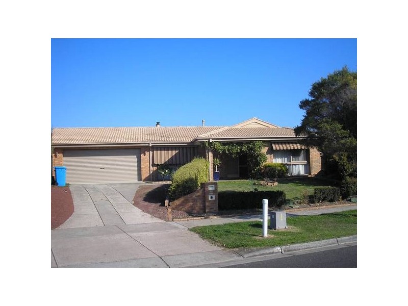 21 Hoysted Avenue, Cranbourne VIC 3977