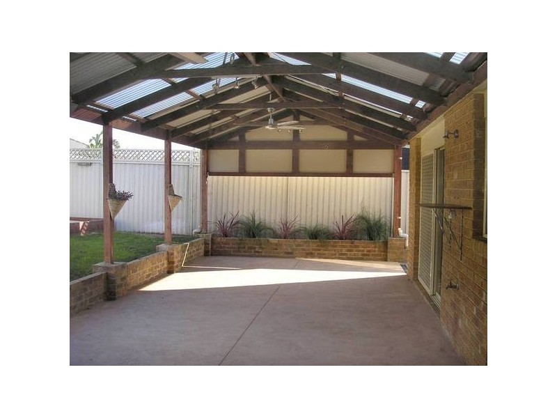 3 Oakmont Place, Cranbourne VIC 3977